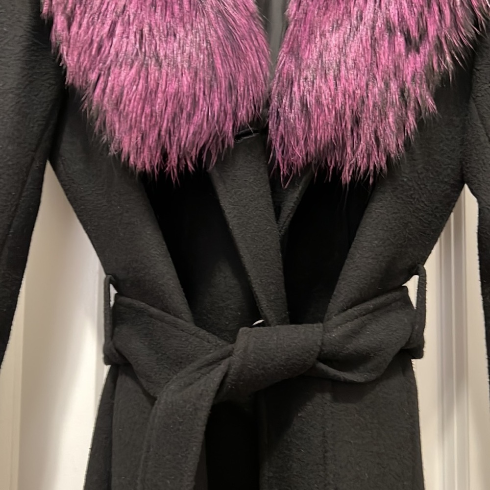 Michael Kors Peacoat with genuine removable fur trim - Picture 4 of 6